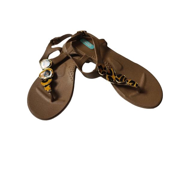 OkaB Sandals 6 Ankle Strap Flat Brown Leopard Button Animal  Summer Beachy Vacay - Picture 2 of 14